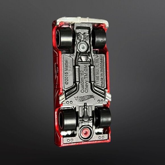 2015 Mattel Hot Wheels Red Custom 62’ Chevy Hot Rod Low Rider Pickup Truck - Picture 6 of 6